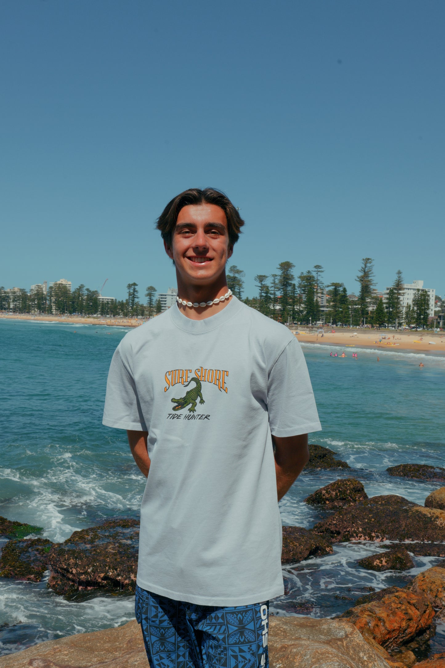 Tide Hunter Tee | Faded Powder