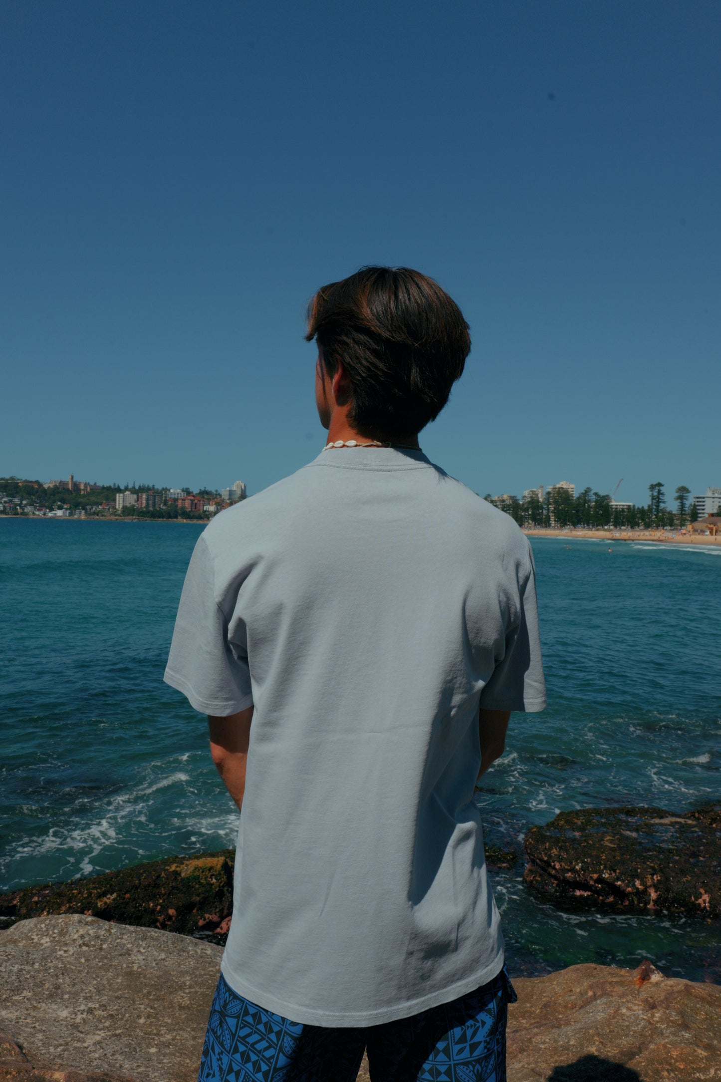 Tide Hunter Tee | Faded Powder